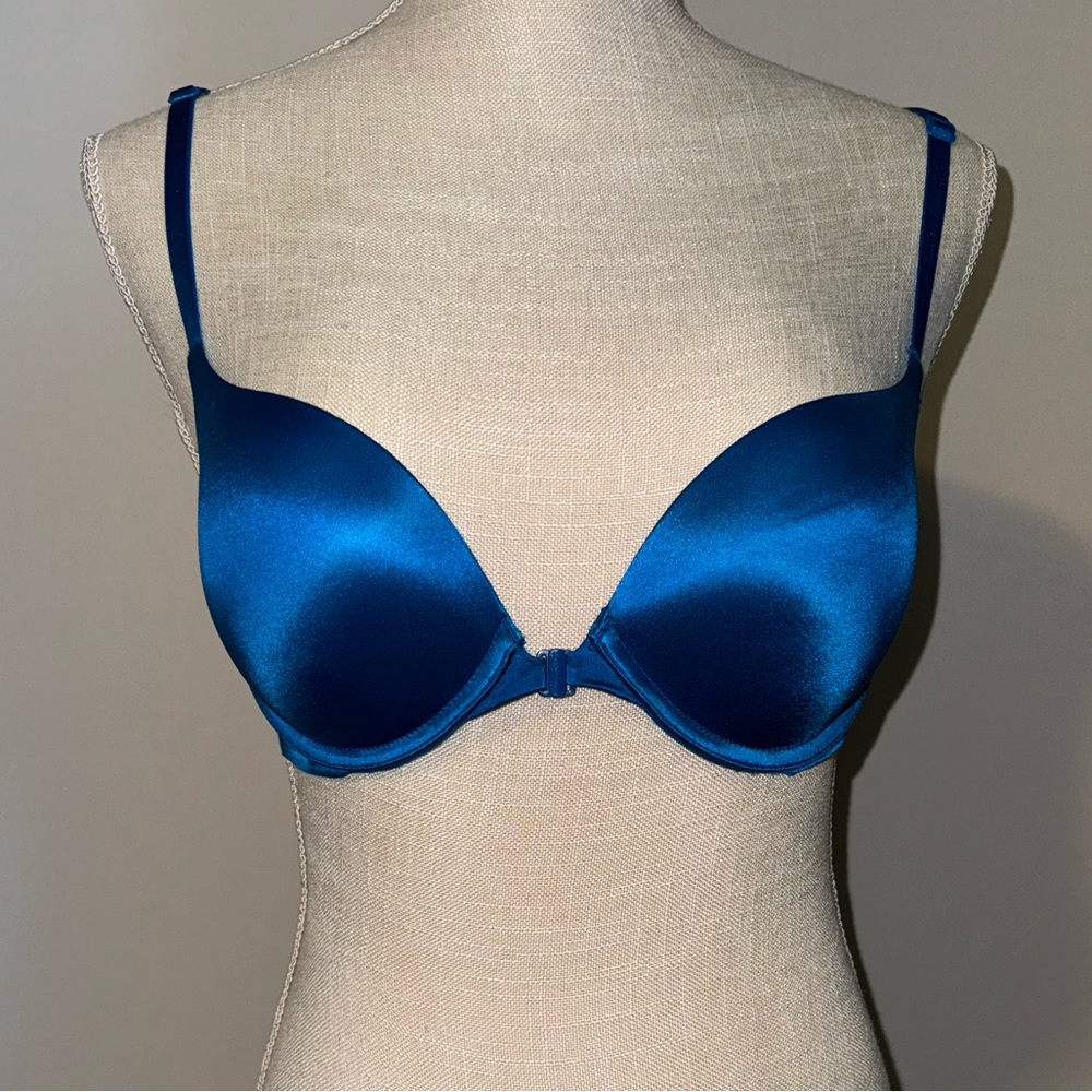 Teal Victoria Secret Very Sexy Push Up Bra